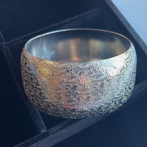 Classic Thick Patterned Silver Metal Vintage Bangle Bracelet